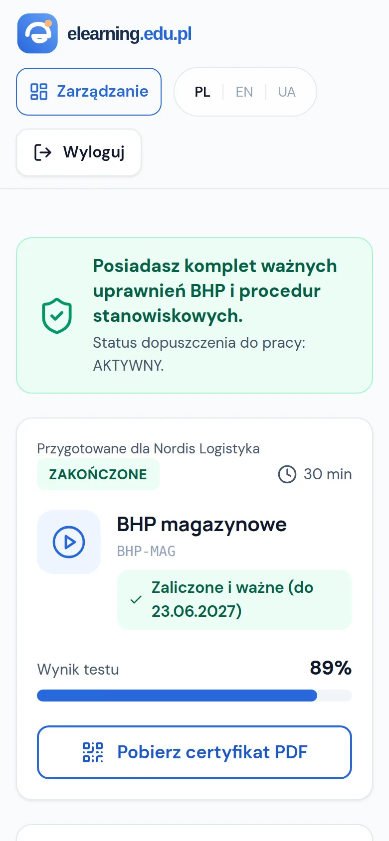 Widok pracownika na telefonie: komplet ważnych szkoleń, wynik testu i zaświadczenie PDF